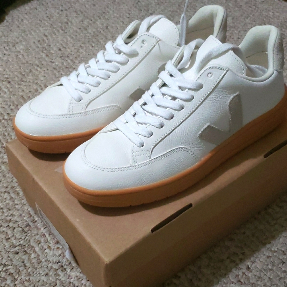 Veja V-12 Chromefree sneakers